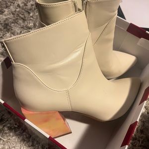 Ivory sz 8.5 Sam Edelman Circus booties worn once